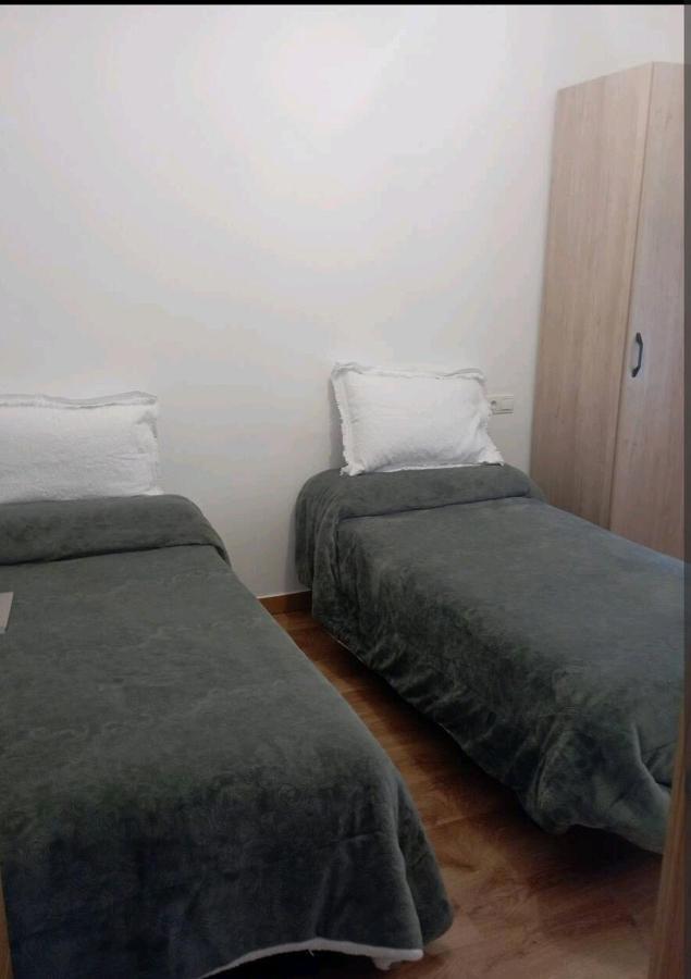 Apartamento Parque Sur De Hellín Eksteriør billede